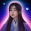粉丝枫叶追星人头像，年轻女生侧脸，背景模糊，表情愉悦